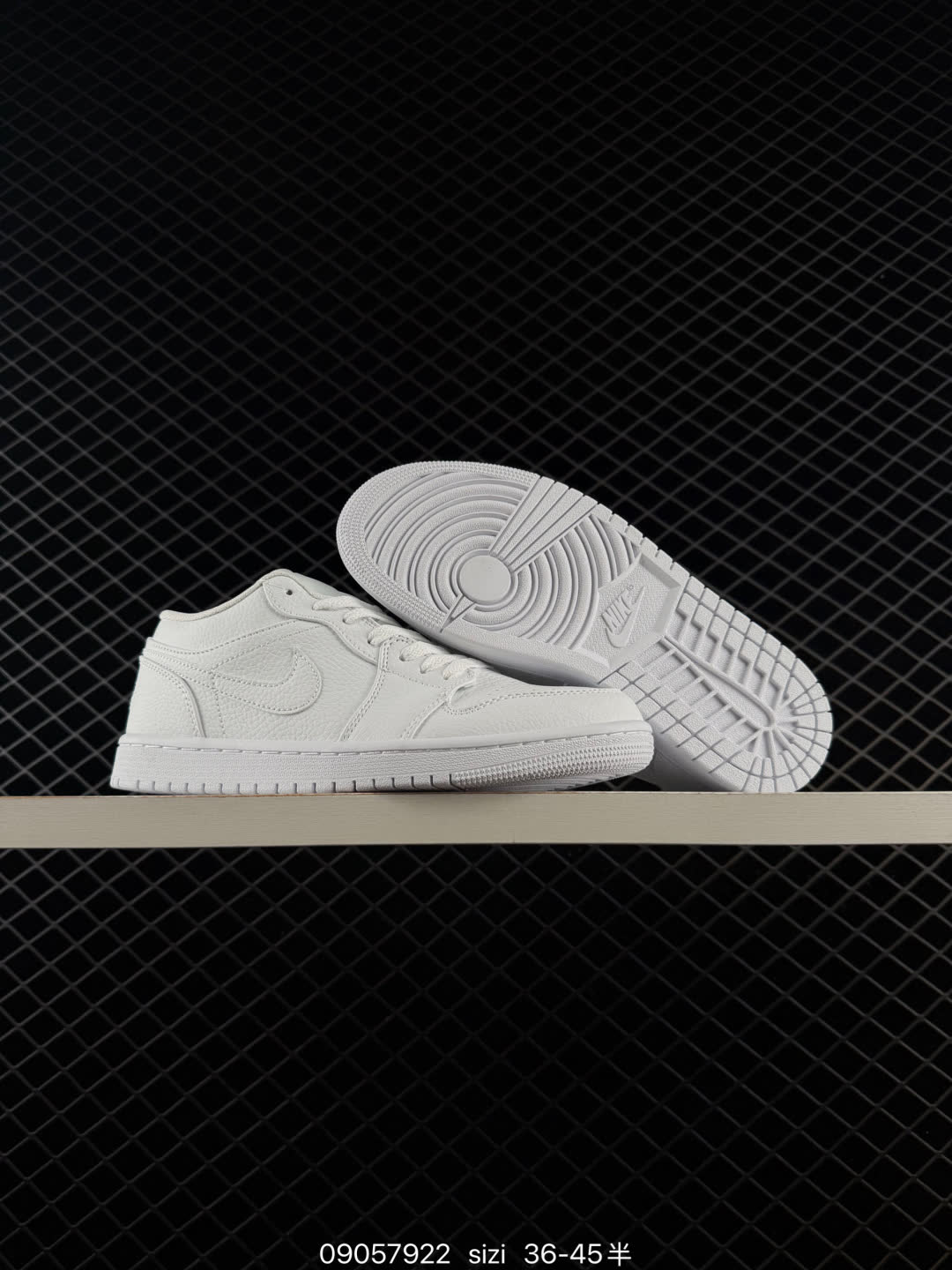 Nike Air Jordan 1 Low OG AJ1-553558-146